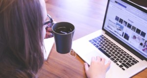 ZenBusiness VS LegalZoom: Which Is The Better Service work-from-home