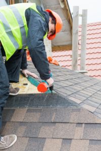 Key Benefits of 5 Qualities to Look for in a Professional Roofing Contractor