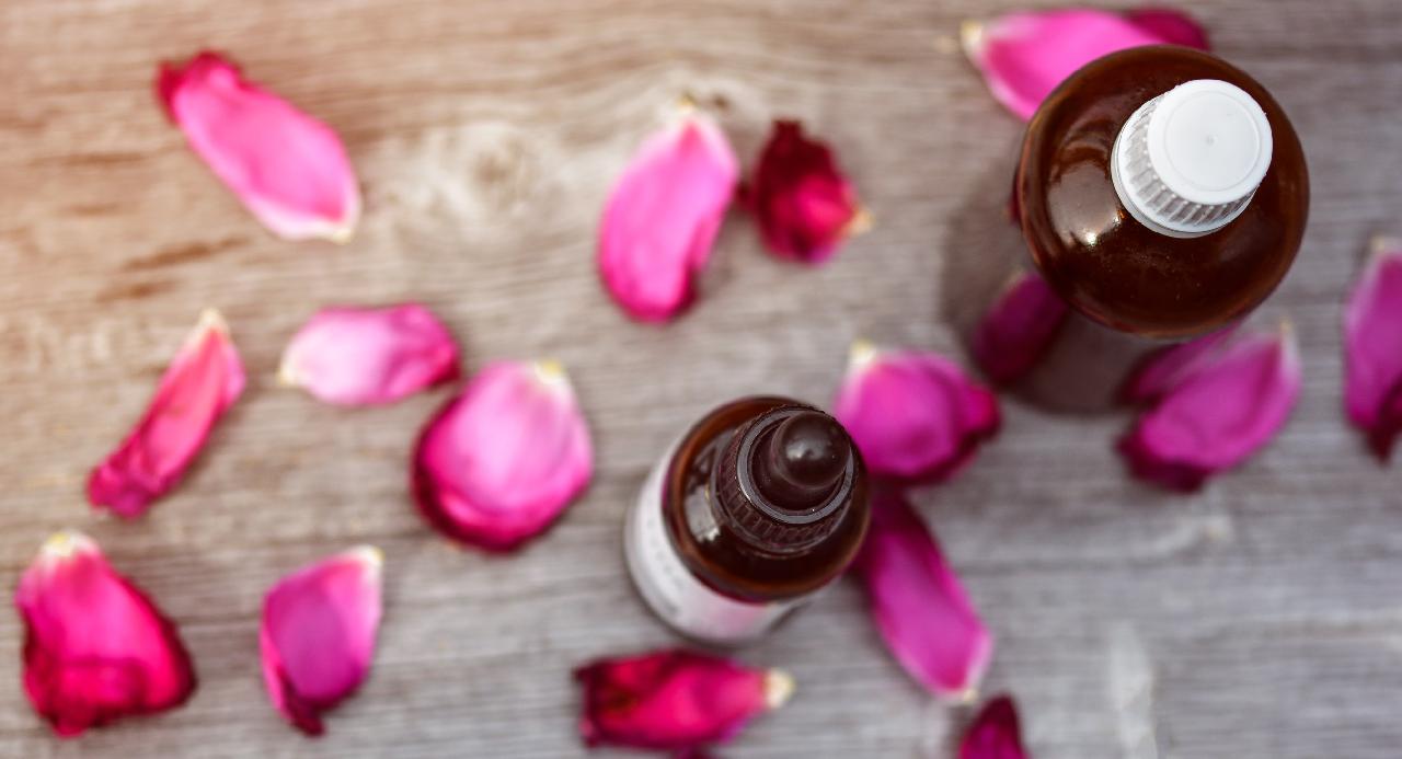 How to Use Essential Oils in Unique Ways